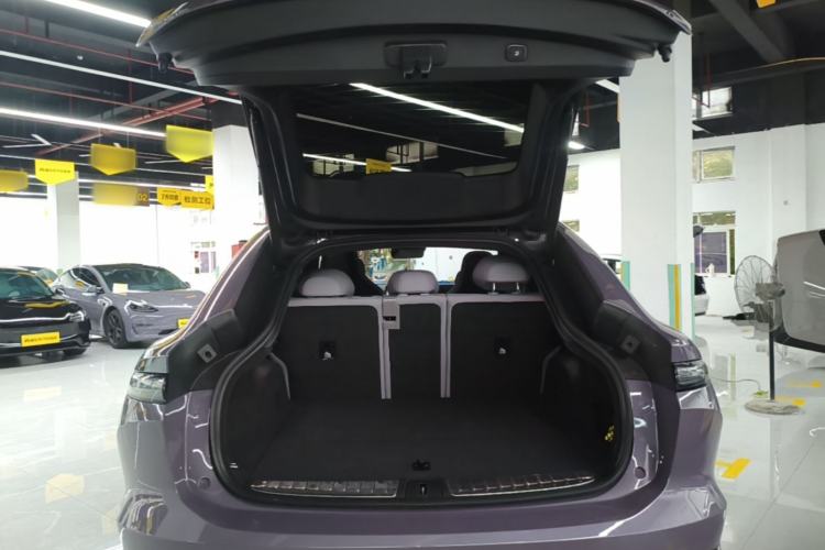 Used Nio EC6 2025 75 kWh Trunk