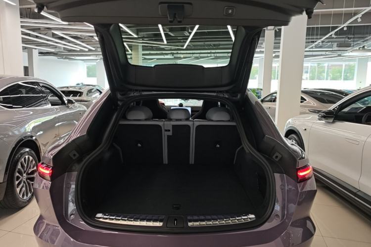 Used Nio EC6 2025 75 kWh Trunk