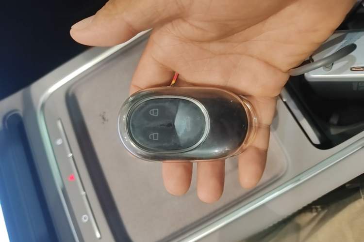Used Nio EC6 2025 75 kWh Vehicle Key