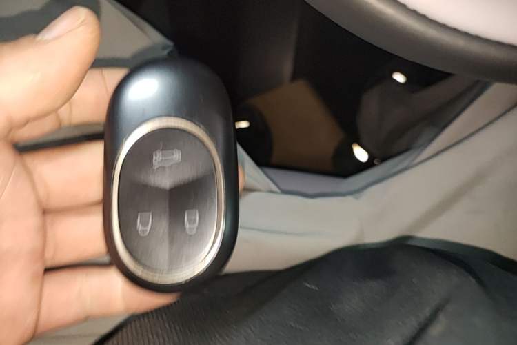 Used Nio EC6 2025 75 kWh Vehicle Key