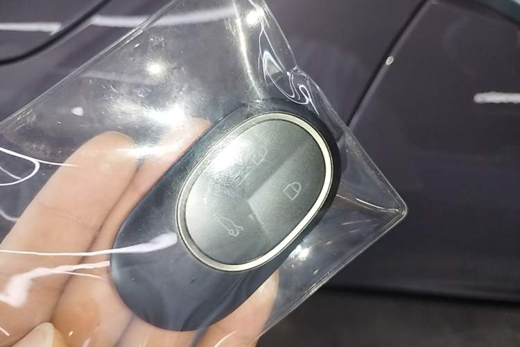 Used Nio EC6 2025 75 kWh Vehicle Key