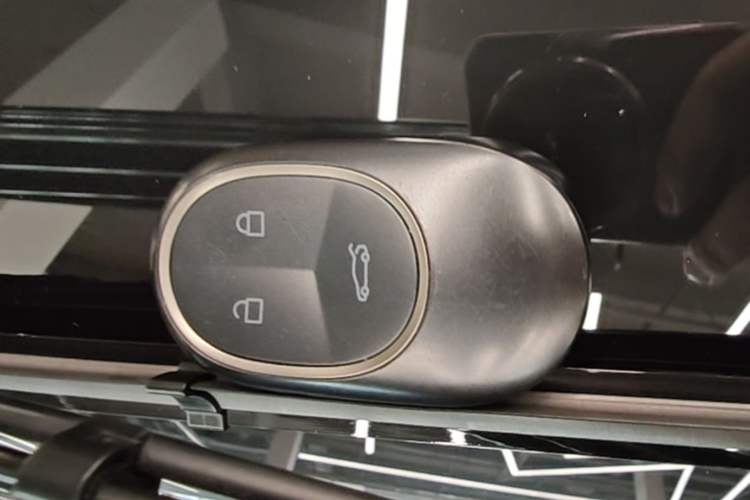 Used Nio EC6 2025 75 kWh Vehicle Key