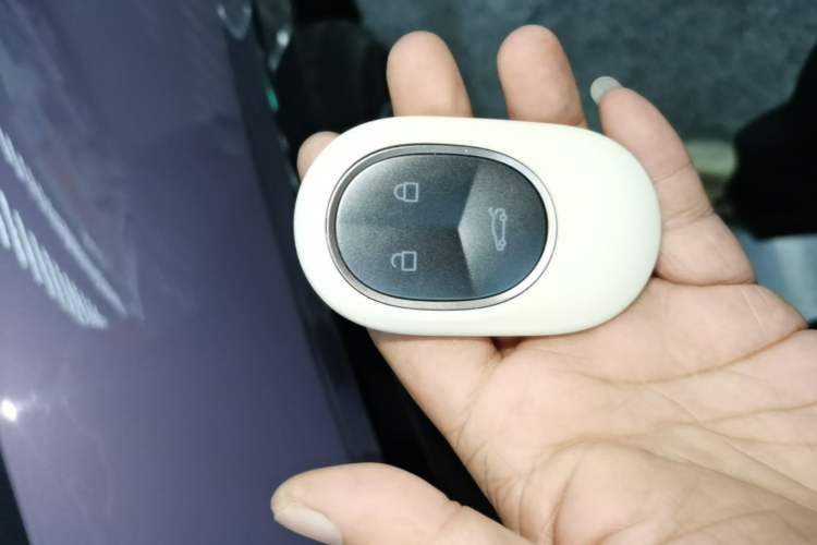 Used Nio EC6 2025 75 kWh Vehicle Key