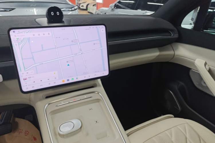 Used Nio EC6 2025 75 kWh Audio And AC Panel