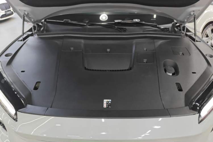 Used Nio EC6 2025 75 kWh Engine Bay