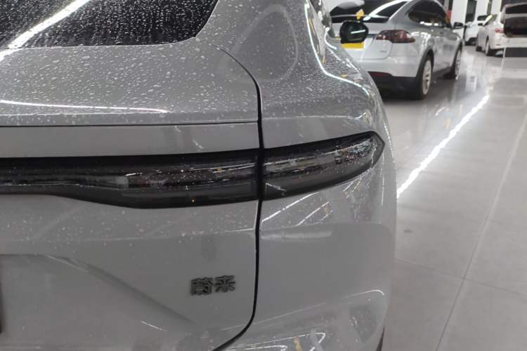 Used Nio EC6 2025 75 kWh Exterior 3