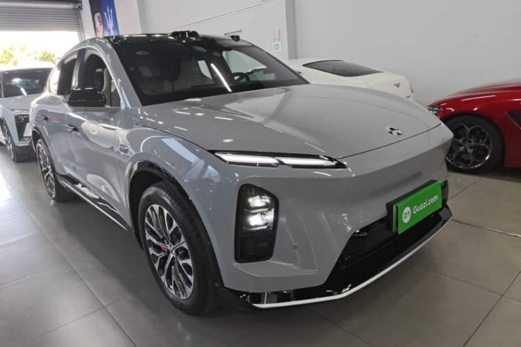 Used Nio EC6 2025 75 kWh Front Right 45 Deg