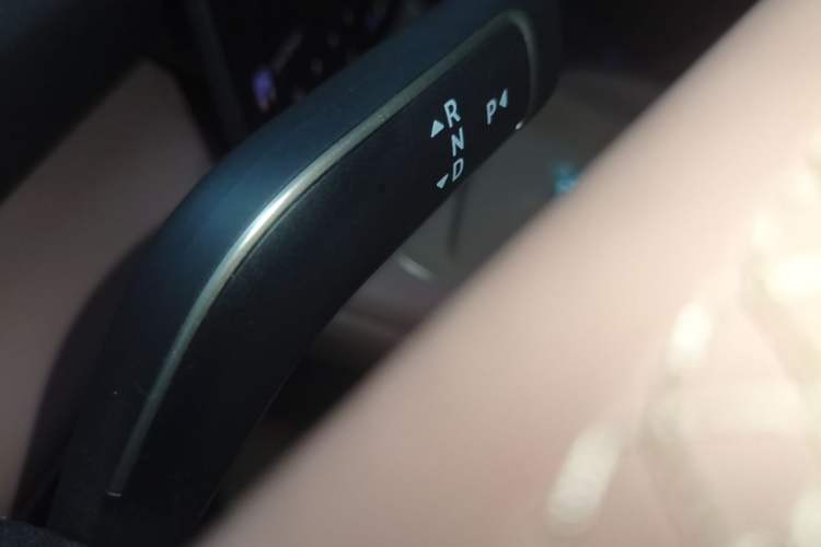 Used Nio EC6 2025 75 kWh Gear Lever