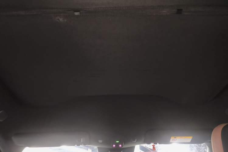 Used Nio EC6 2025 75 kWh Headliner
