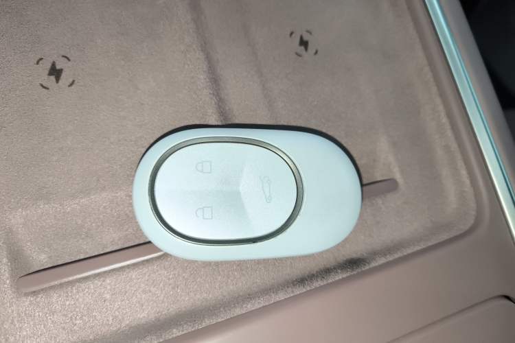 Used Nio EC6 2025 75 kWh Interior 1