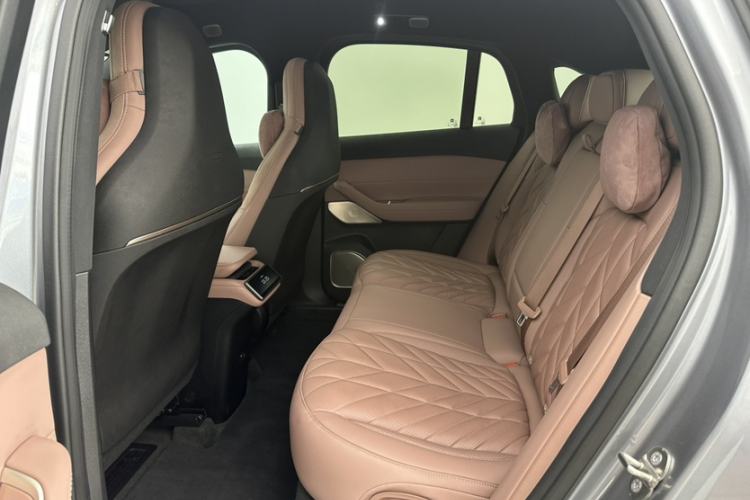 Used Nio EC6 2025 75 kWh Interior 6