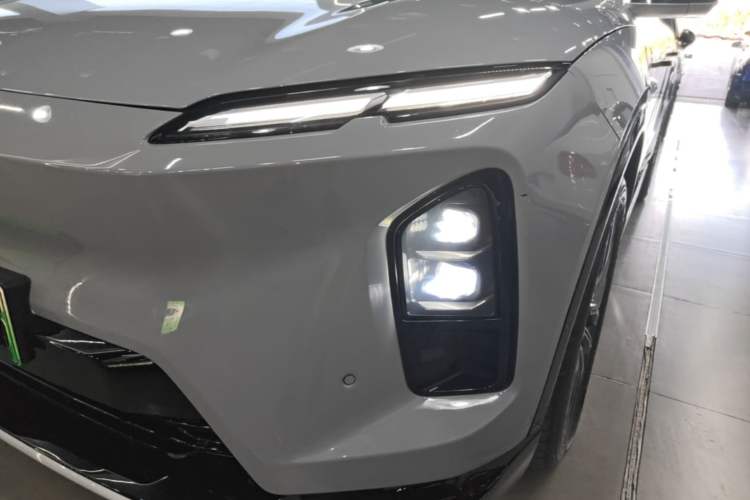 Used Nio EC6 2025 75 kWh Left Front Headlight