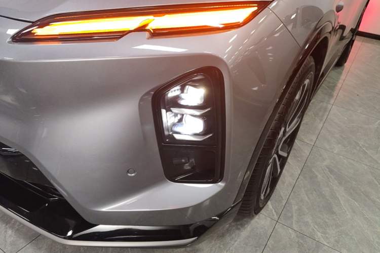Used Nio EC6 2025 75 kWh Left Front Headlight