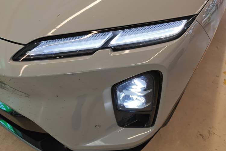 Used Nio EC6 2025 75 kWh Left Front Headlight