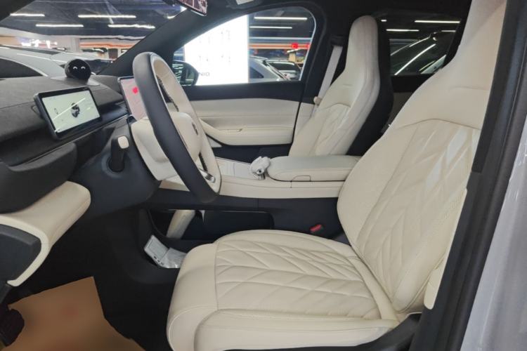 Used Nio EC6 2025 75 kWh Left Front Seat