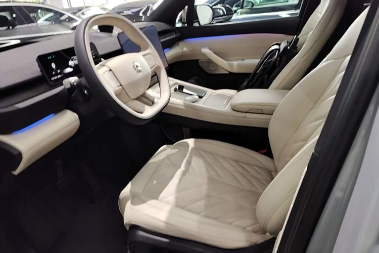 Used Nio EC6 2025 75 kWh Left Front Seat
