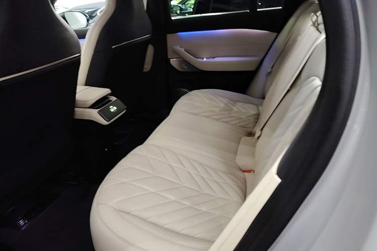 Used Nio EC6 2025 75 kWh Left Rear Seat