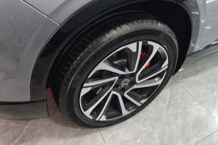 Used Nio EC6 2025 75 kWh Right Rear Wheel Hub