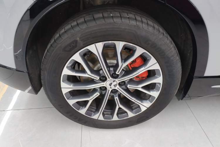 Used Nio EC6 2025 75 kWh Right Rear Wheel Hub