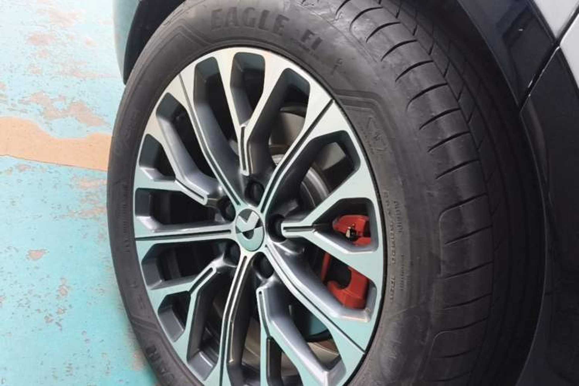 Used Nio EC6 2025 75 kWh Right Rear Wheel Hub