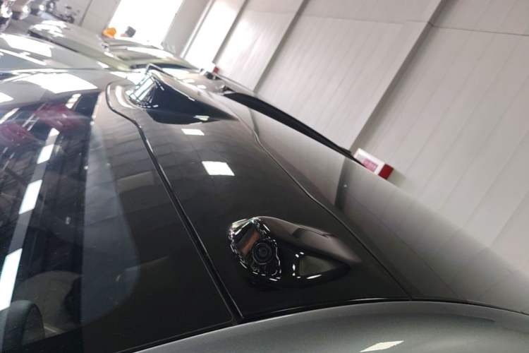 Used Nio EC6 2025 75 kWh Roof