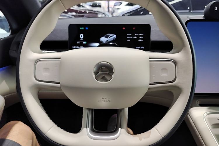 Used Nio EC6 2025 75 kWh Steering Wheel