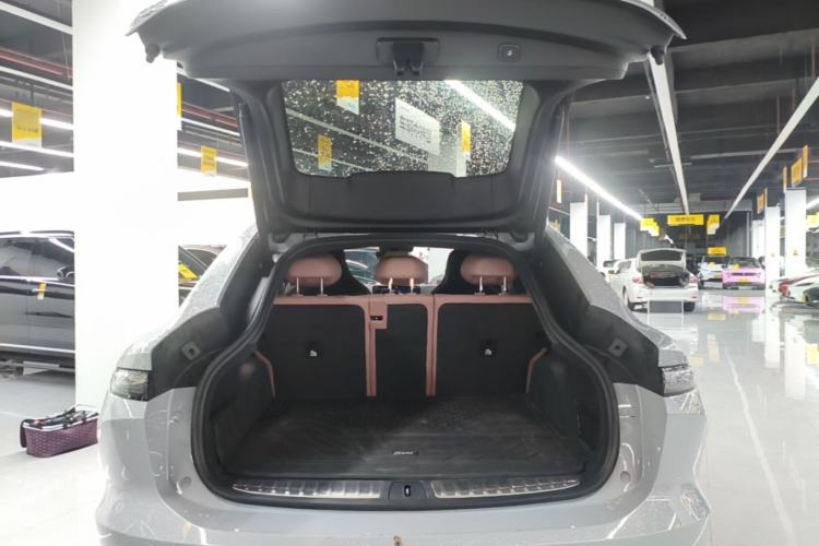 Used Nio EC6 2025 75 kWh Trunk