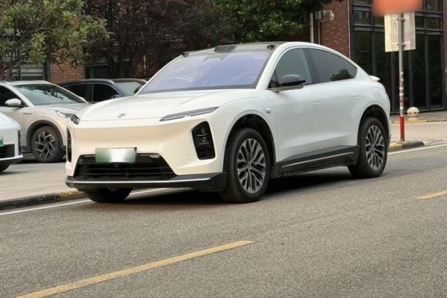 Used Nio EC6 2025 75 kWh