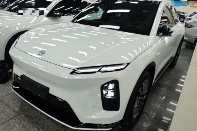 Used Nio EC6 2025 75 kWh