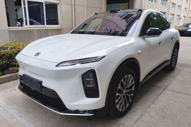 Used Nio EC6 2025 75 kWh