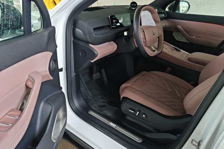 Used Nio EC6 2025 75 kWh Driver Seat