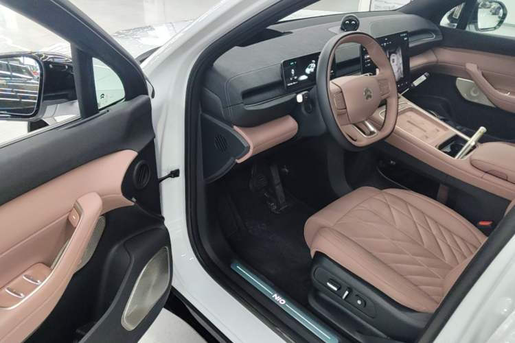 Used Nio EC6 2025 75 kWh Driver Seat