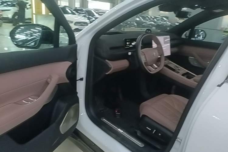 Used Nio EC6 2025 75 kWh Driver Seat
