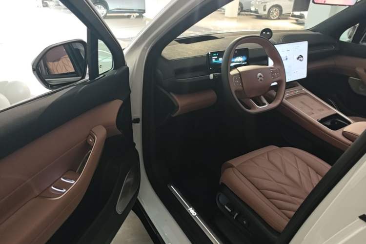 Used Nio EC6 2025 75 kWh Driver Seat
