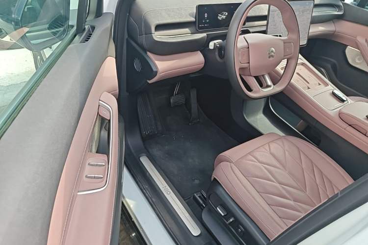 Used Nio EC6 2025 75 kWh Driver Seat