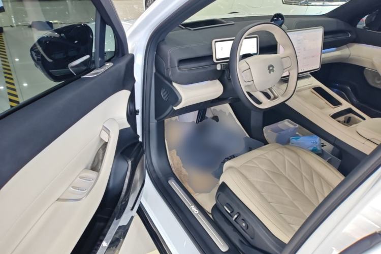 Used Nio EC6 2025 75 kWh Driver Seat