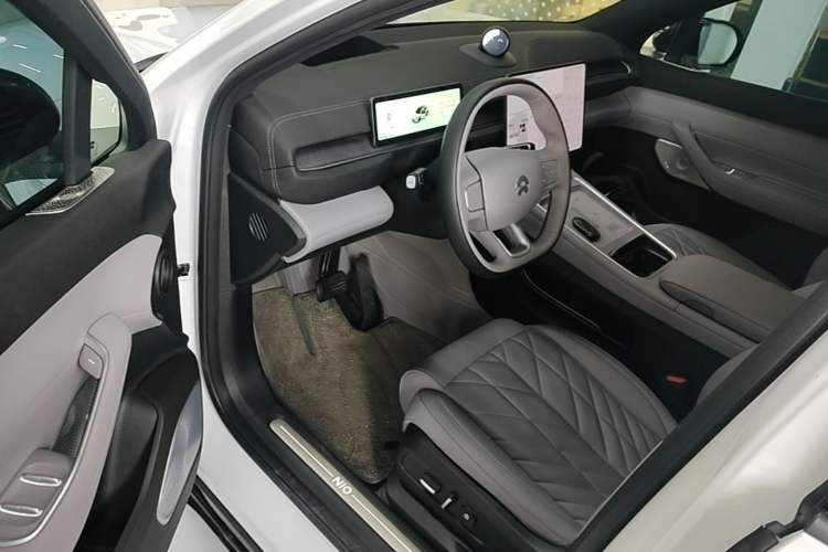 Used Nio EC6 2025 75 kWh Driver Seat