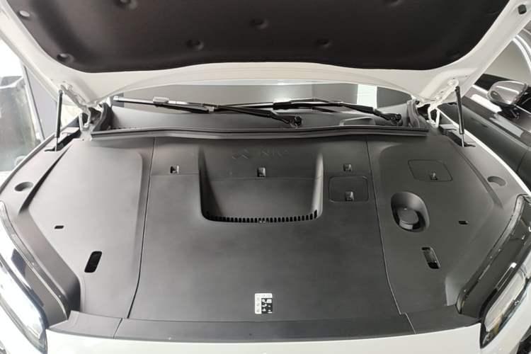 Used Nio EC6 2025 75 kWh Engine Bay