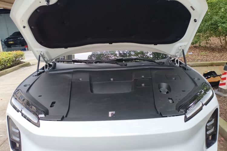 Used Nio EC6 2025 75 kWh Engine Bay