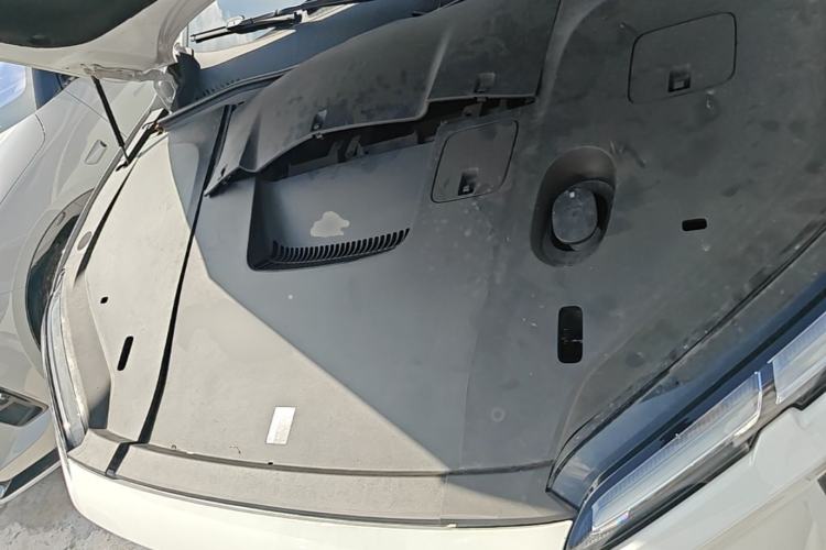 Used Nio EC6 2025 75 kWh Engine Bay