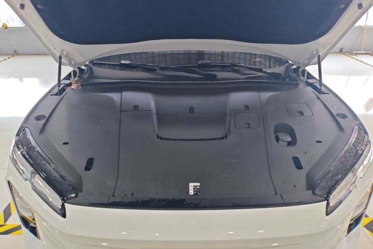 Used Nio EC6 2025 75 kWh Engine Bay
