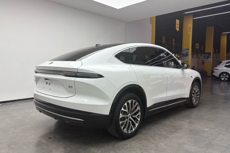 Used Nio EC6 2025 75 kWh Exterior 1