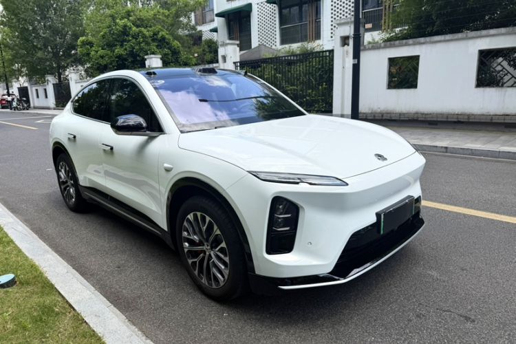 Used Nio EC6 2025 75 kWh Exterior 2