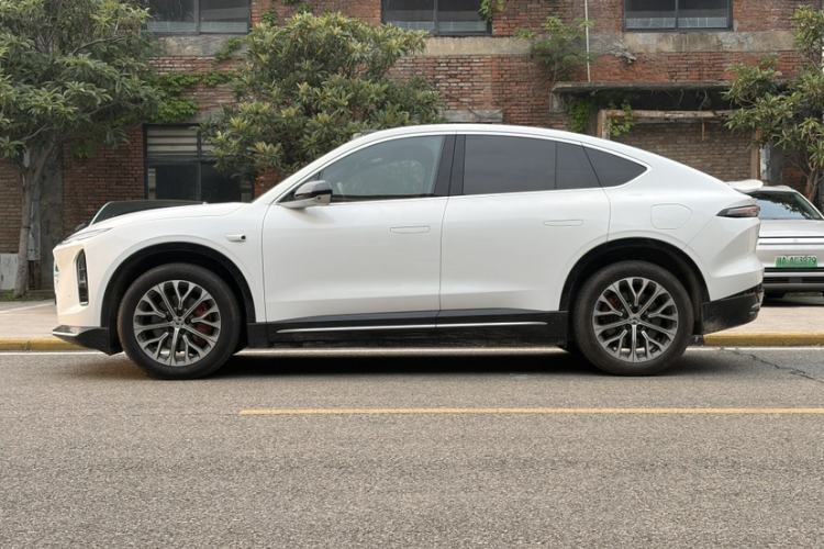 Used Nio EC6 2025 75 kWh Exterior 2