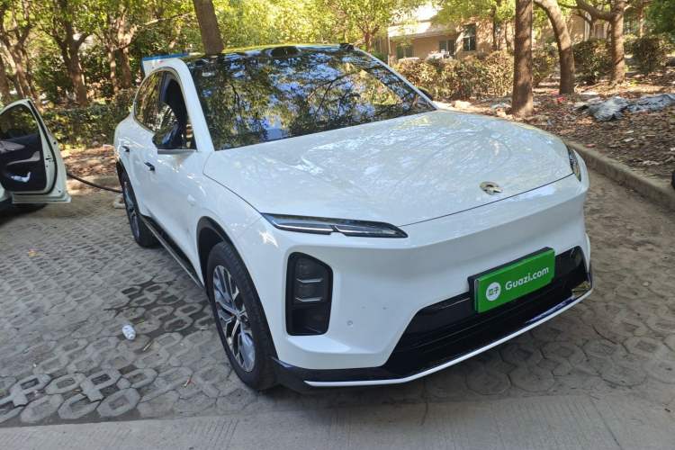 Used Nio EC6 2025 75 kWh Exterior 2