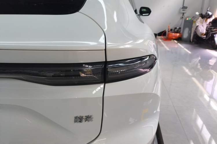 Used Nio EC6 2025 75 kWh Exterior 3