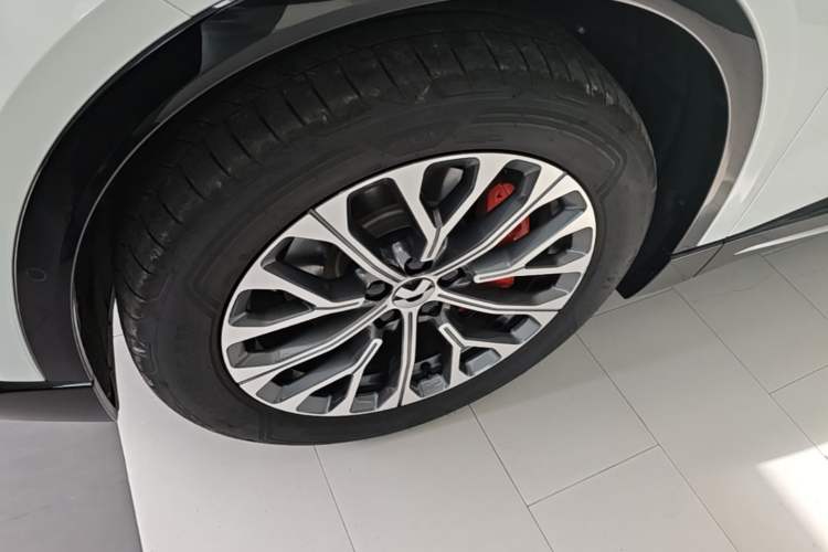 Used Nio EC6 2025 75 kWh Exterior 4