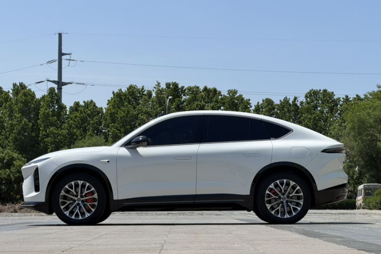 Used Nio EC6 2025 75 kWh Exterior 4