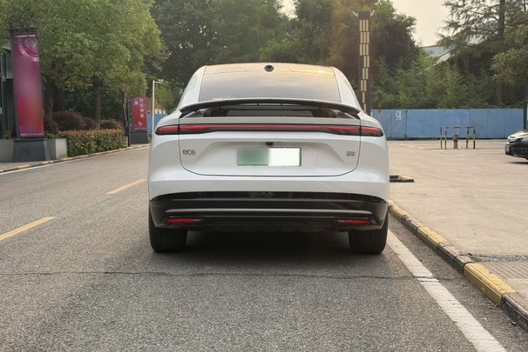 Used Nio EC6 2025 75 kWh Exterior 5