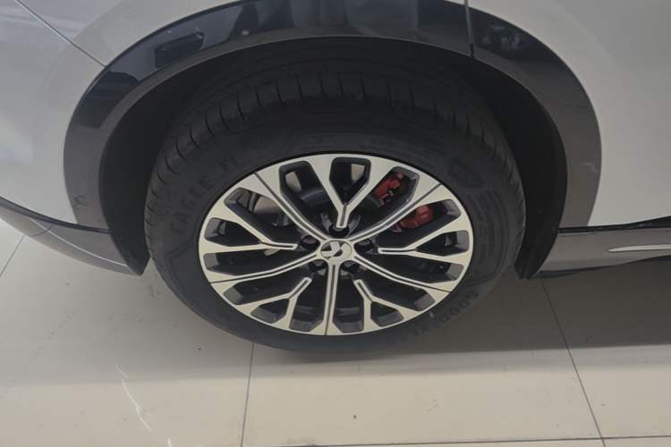 Used Nio EC6 2025 75 kWh Exterior 5